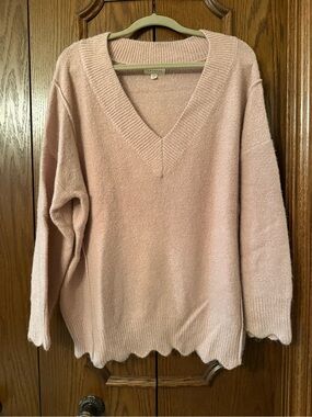 Women's Soft V-Neck Pullover Sweater in Light Pink size S